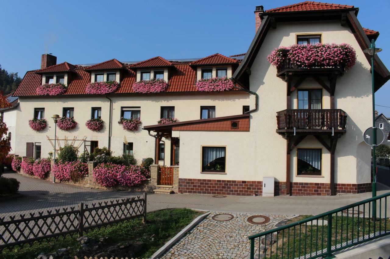 Pension Zur Grünen Eiche Kaulsdorf Exterior foto